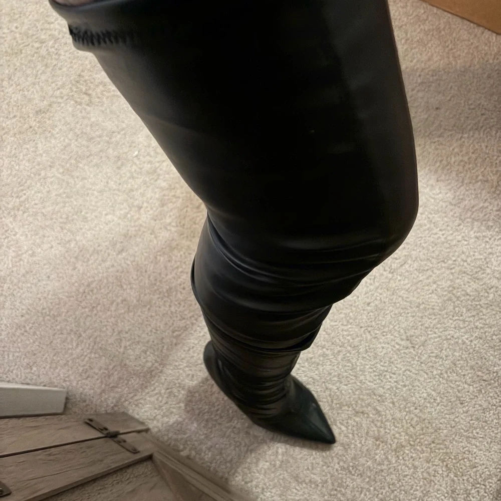 FLAWED Black Thigh High Stiletto Boots FLAWED - Picture 1 of 8